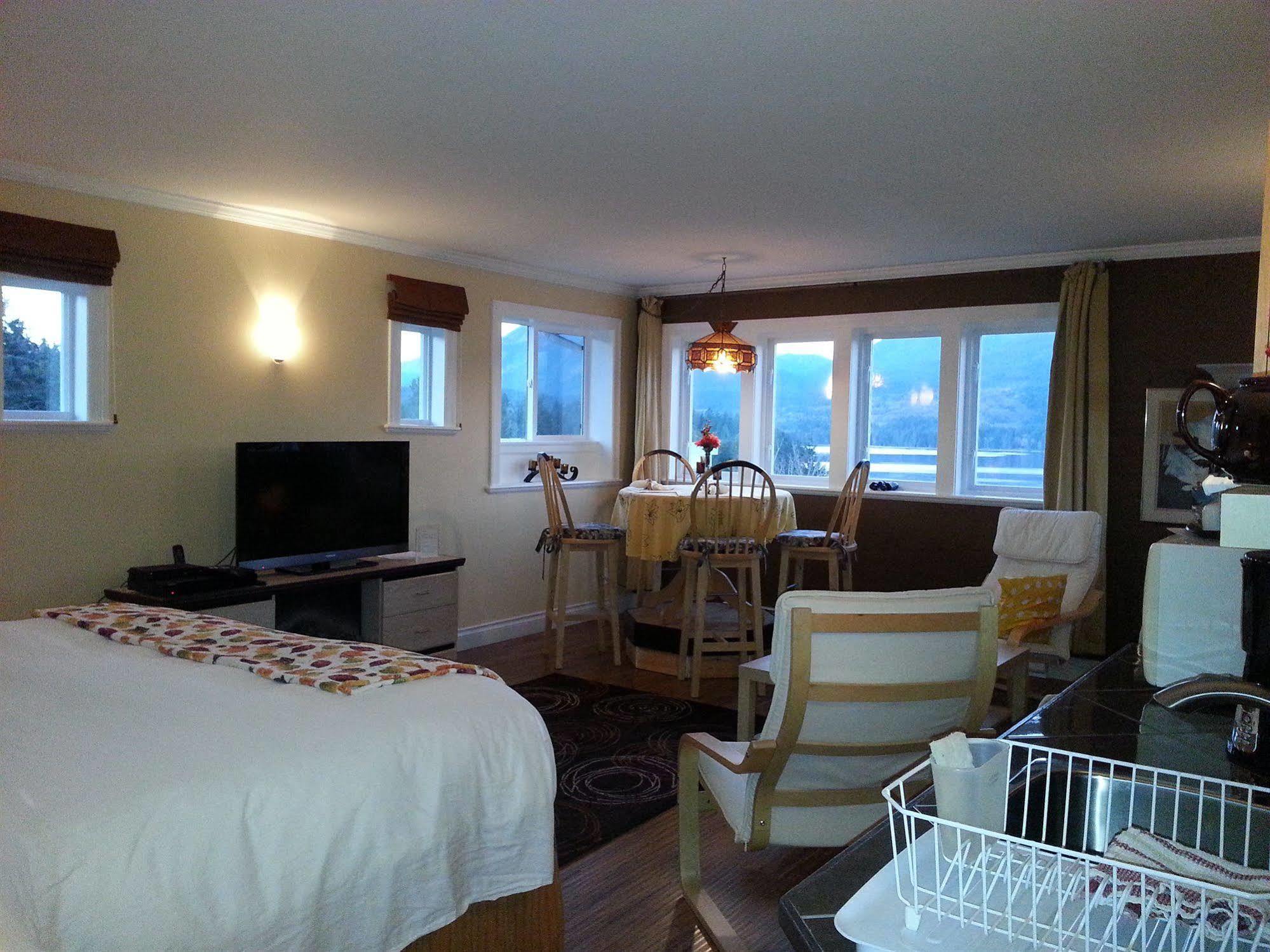 Above The Inlet Hotel ซีเชลท์ ภายนอก รูปภาพ